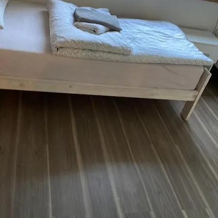 Mieszkanie Pracownicze - 3 Pokoje I Parking Apartman *