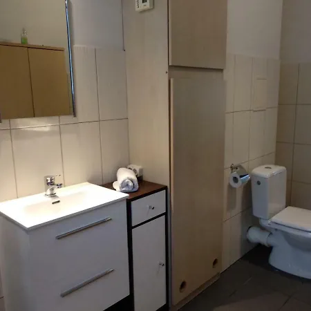 Apartman Mieszkanie Pracownicze - 3 Pokoje I Parking